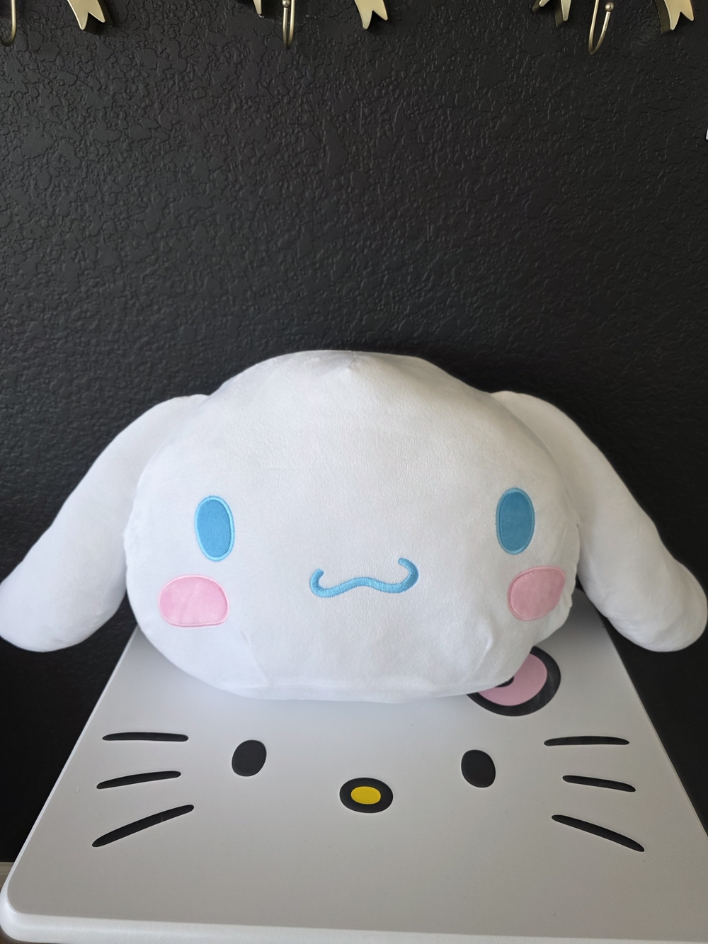 NWT Sanrio Cinnamoroll Plush Pillow